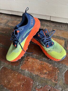 Brooks Cascadia 17, size 40